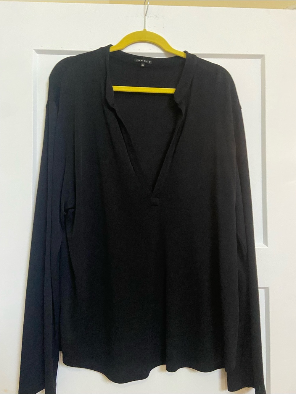 Men’s Vintage Y2K Theory Black Long-Sleeve V-Neck Tee